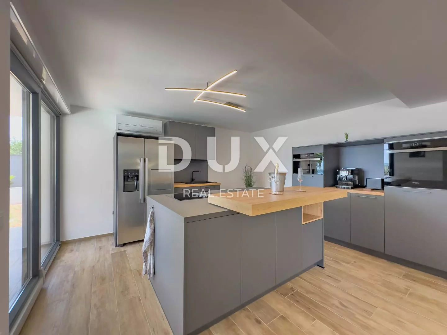 3-bedroom Villa In Medulin, Croatia (277 M²)