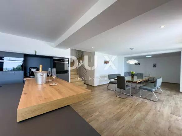 3-bedroom Villa In Medulin, Croatia (277 M²)