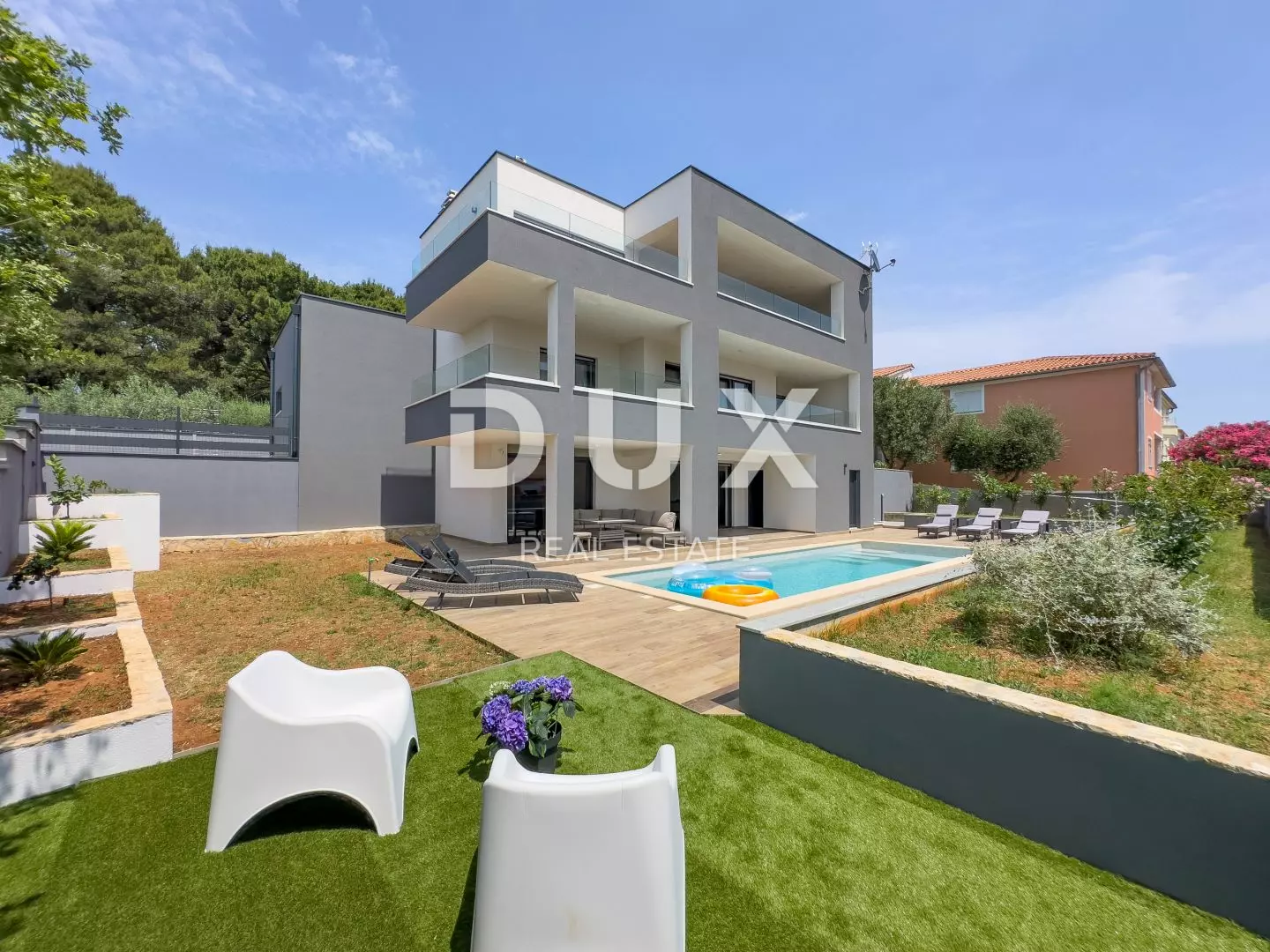 3-bedroom Villa In Medulin, Croatia (277 M²)