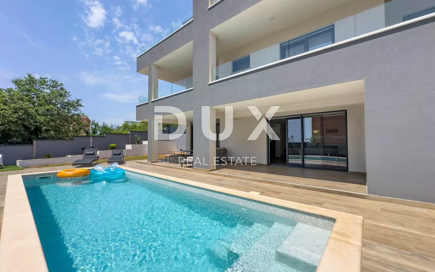 3-bedroom Villa In Medulin, Croatia (277 M²)