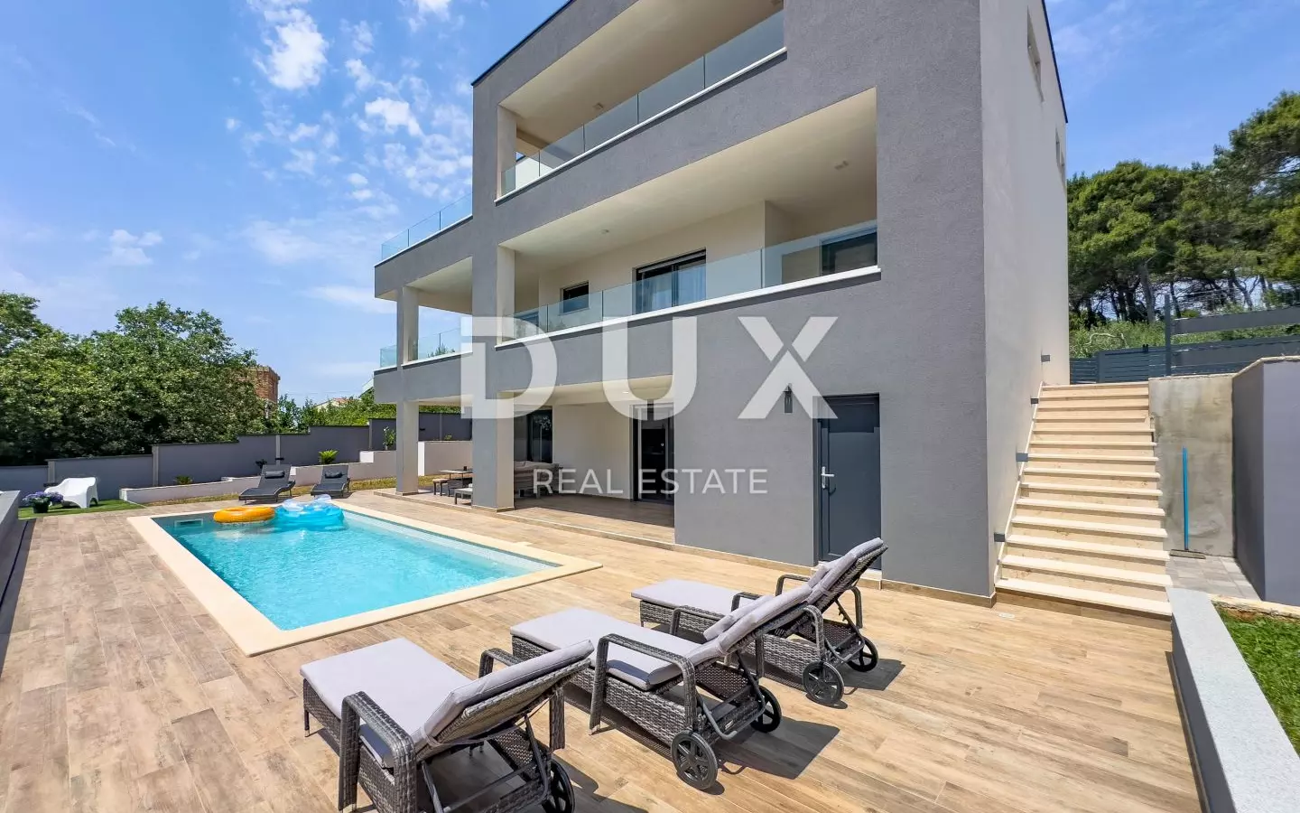 3-bedroom Villa In Medulin, Croatia (277 M²)
