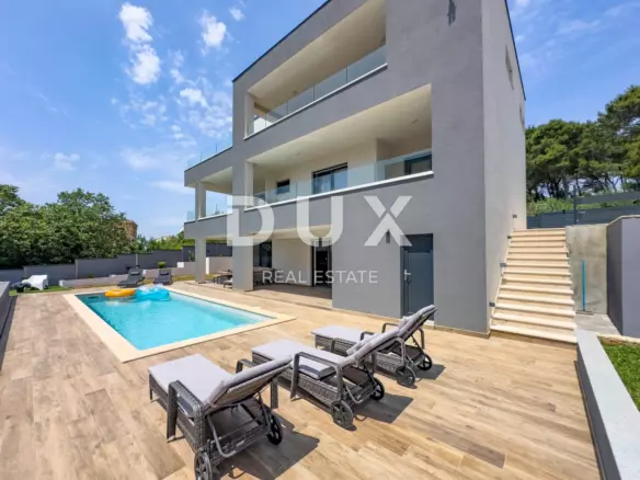 3-bedroom Villa In Medulin, Croatia (277 M²)
