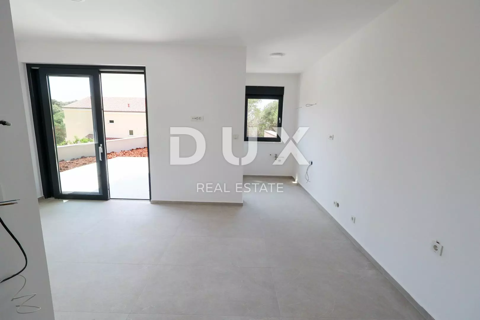 2-bedroom Apartment In Lun, Croatia (123 M²)