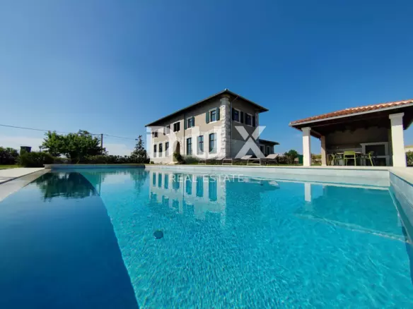 3-bedroom Villa In Poreč, Croatia (282 M²)