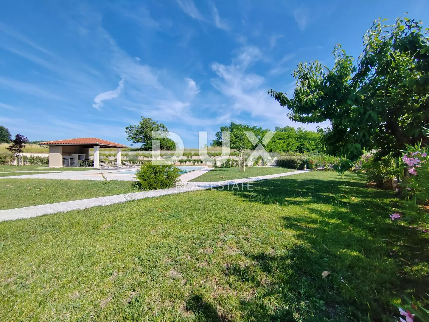 3-bedroom Villa In Poreč, Croatia (282 M²)