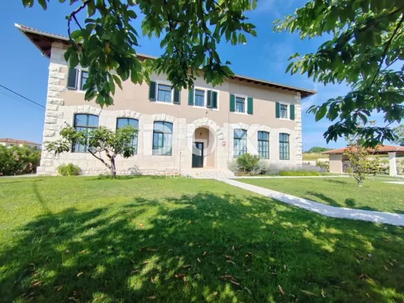 3-bedroom Villa In Poreč, Croatia (282 M²)