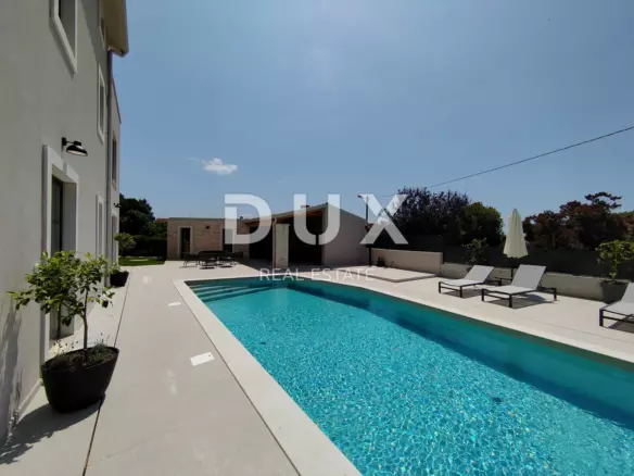 5-bedroom Villa In Poreč, Croatia (320 M²)