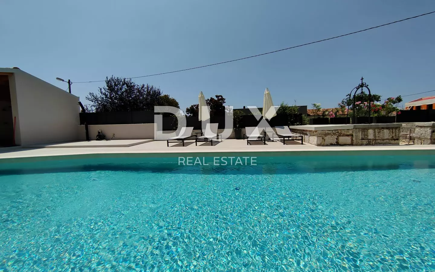5-bedroom Villa In Poreč, Croatia (320 M²)