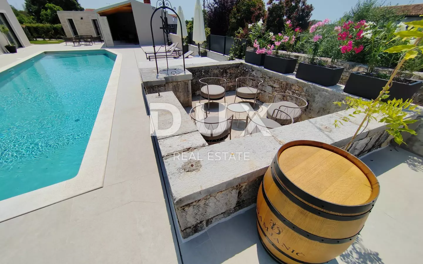 5-bedroom Villa In Poreč, Croatia (320 M²)