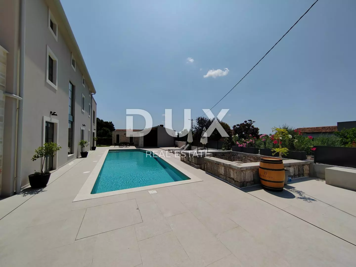 5-bedroom Villa In Poreč, Croatia (320 M²)