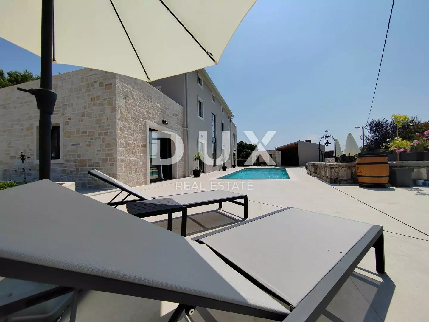 5-bedroom Villa In Poreč, Croatia (320 M²)