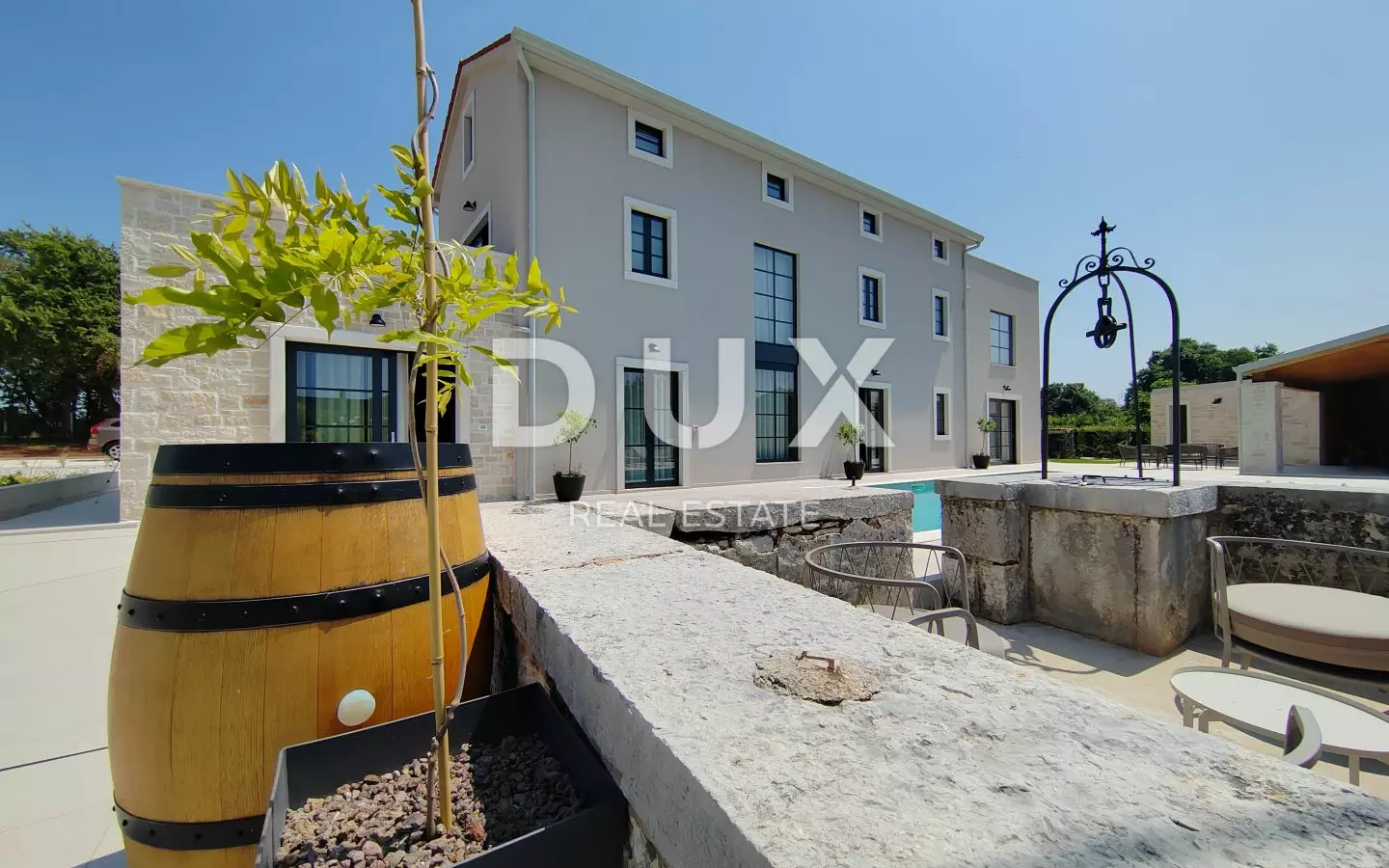 5-bedroom Villa In Poreč, Croatia (320 M²)