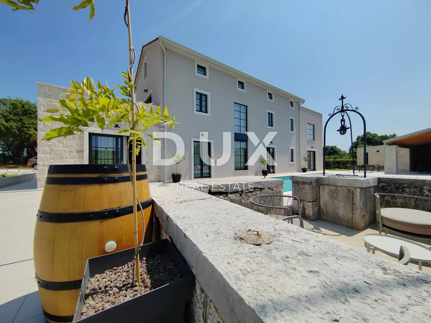 5-bedroom Villa In Poreč, Croatia (320 M²)