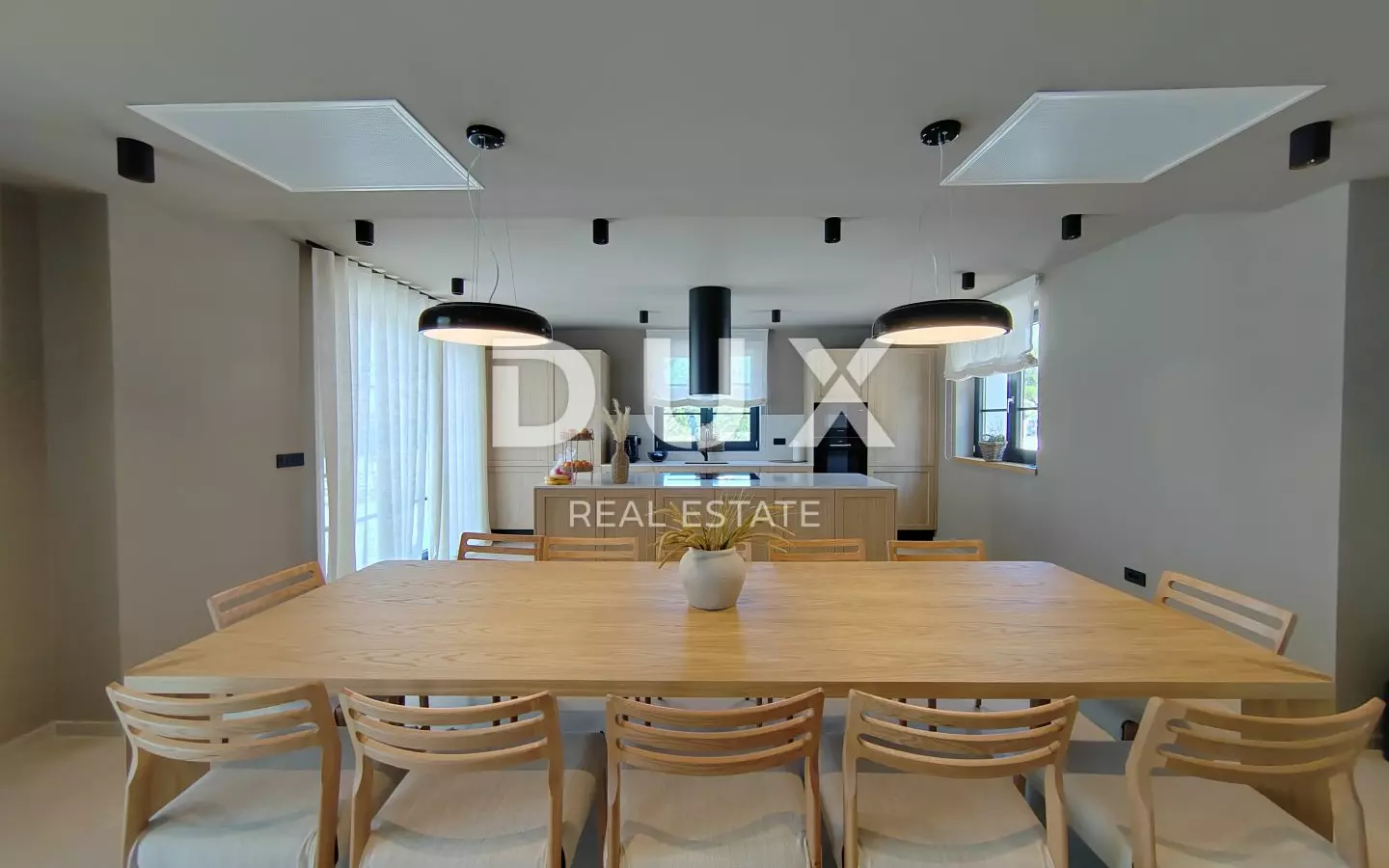 5-bedroom Villa In Poreč, Croatia (320 M²)