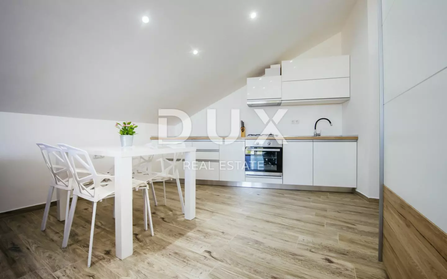 2-bedroom Apartment In Košljun, Croatia (92 M²)