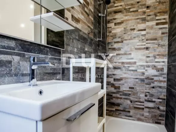 2-bedroom Apartment In Košljun, Croatia (92 M²)