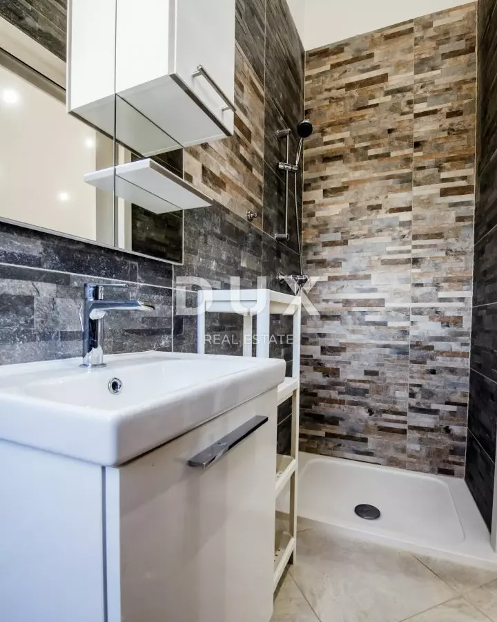 2-bedroom Apartment In Košljun, Croatia (92 M²)