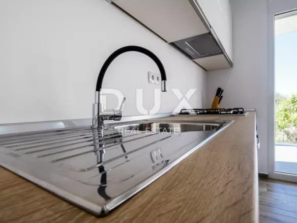 2-bedroom Apartment In Košljun, Croatia (92 M²)