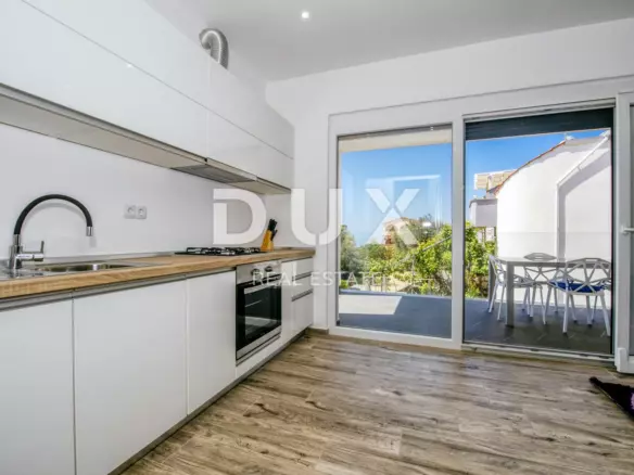 2-bedroom Apartment In Košljun, Croatia (92 M²)