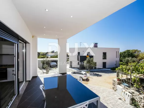 2-bedroom Apartment In Košljun, Croatia (92 M²)