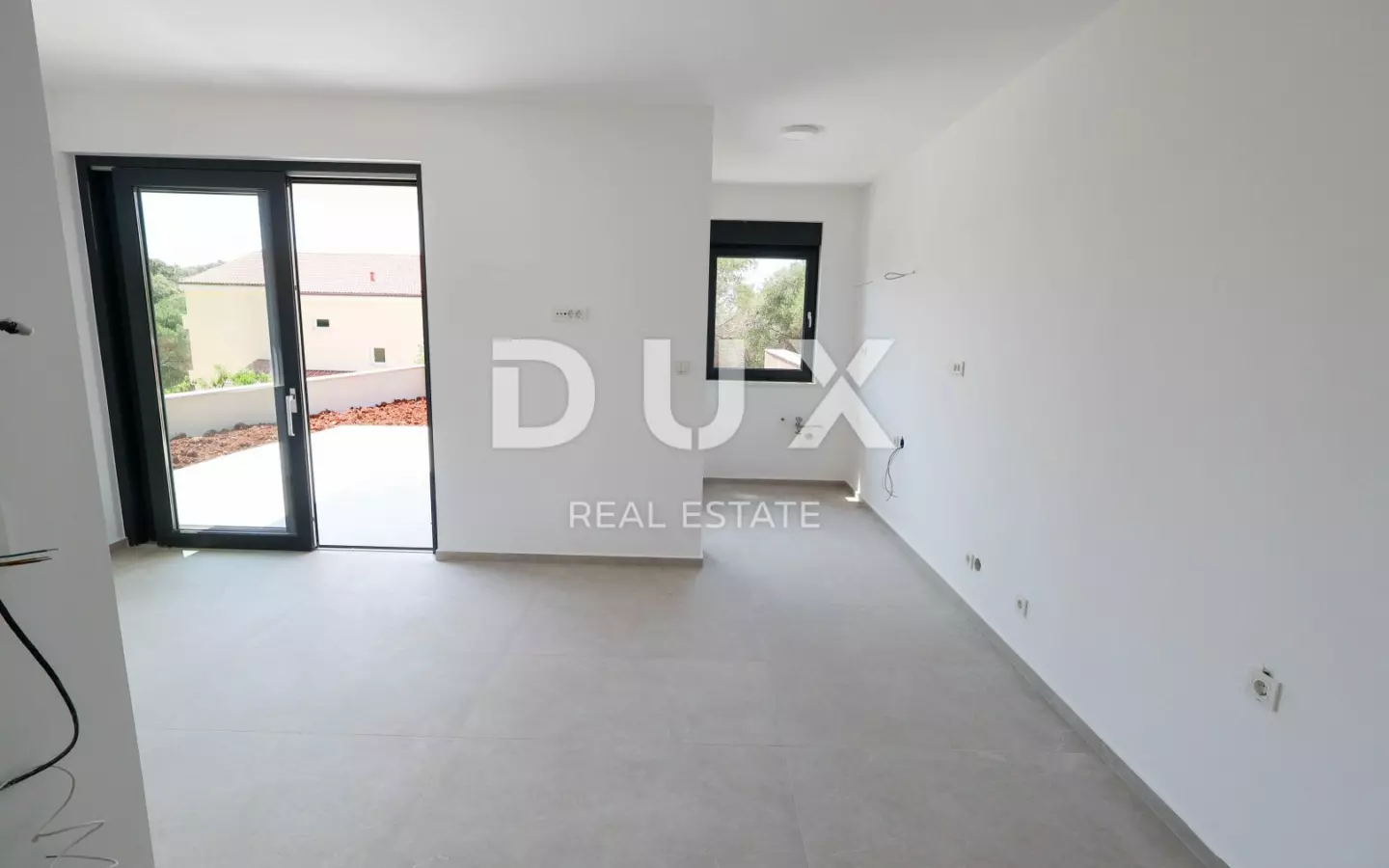 2-bedroom Apartment In Lun, Croatia (104 M²)