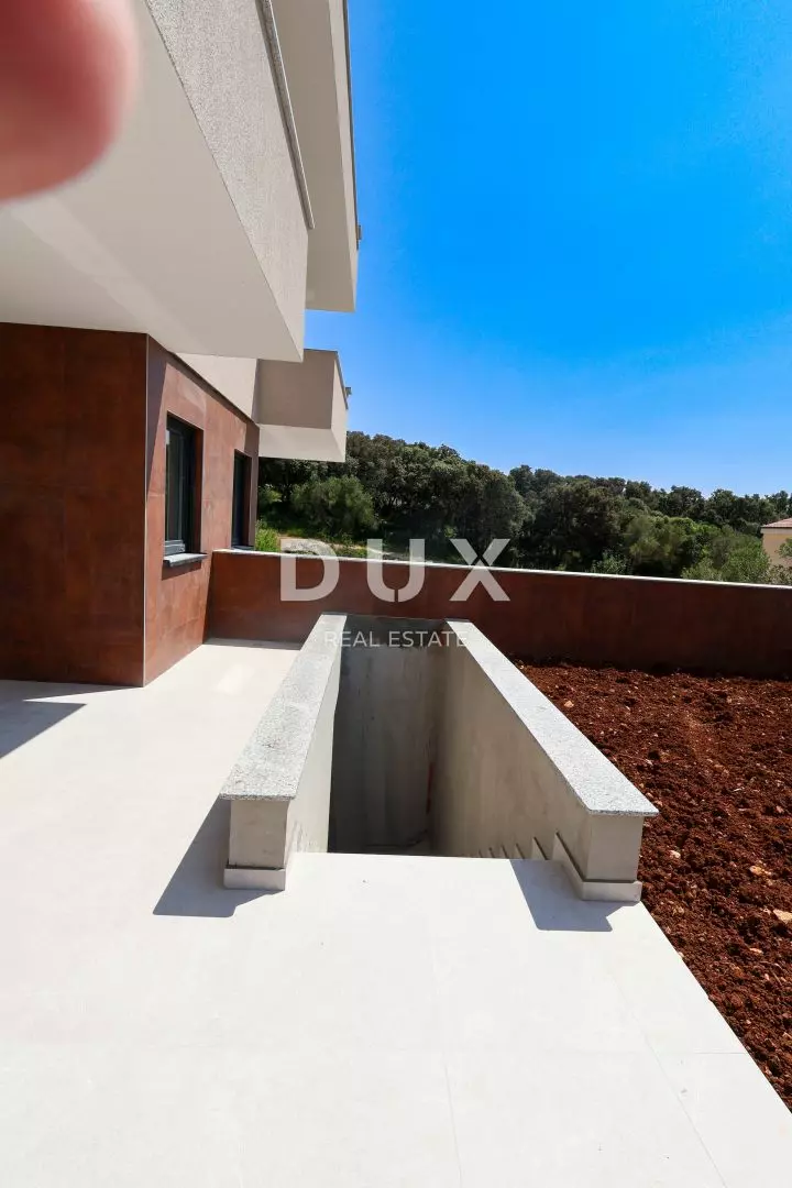 2-bedroom Apartment In Lun, Croatia (104 M²)