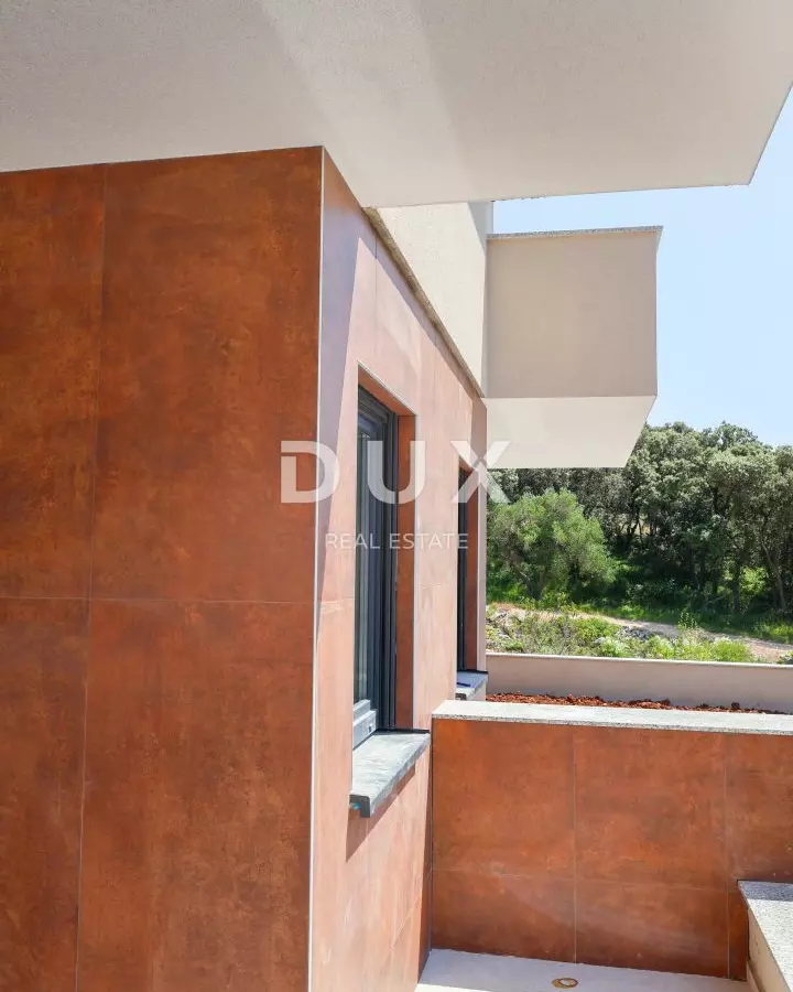 2-bedroom Apartment In Lun, Croatia (104 M²)