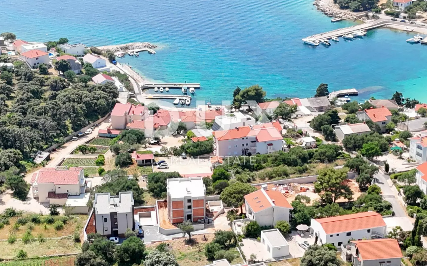 2-bedroom Apartment In Lun, Croatia (104 M²)