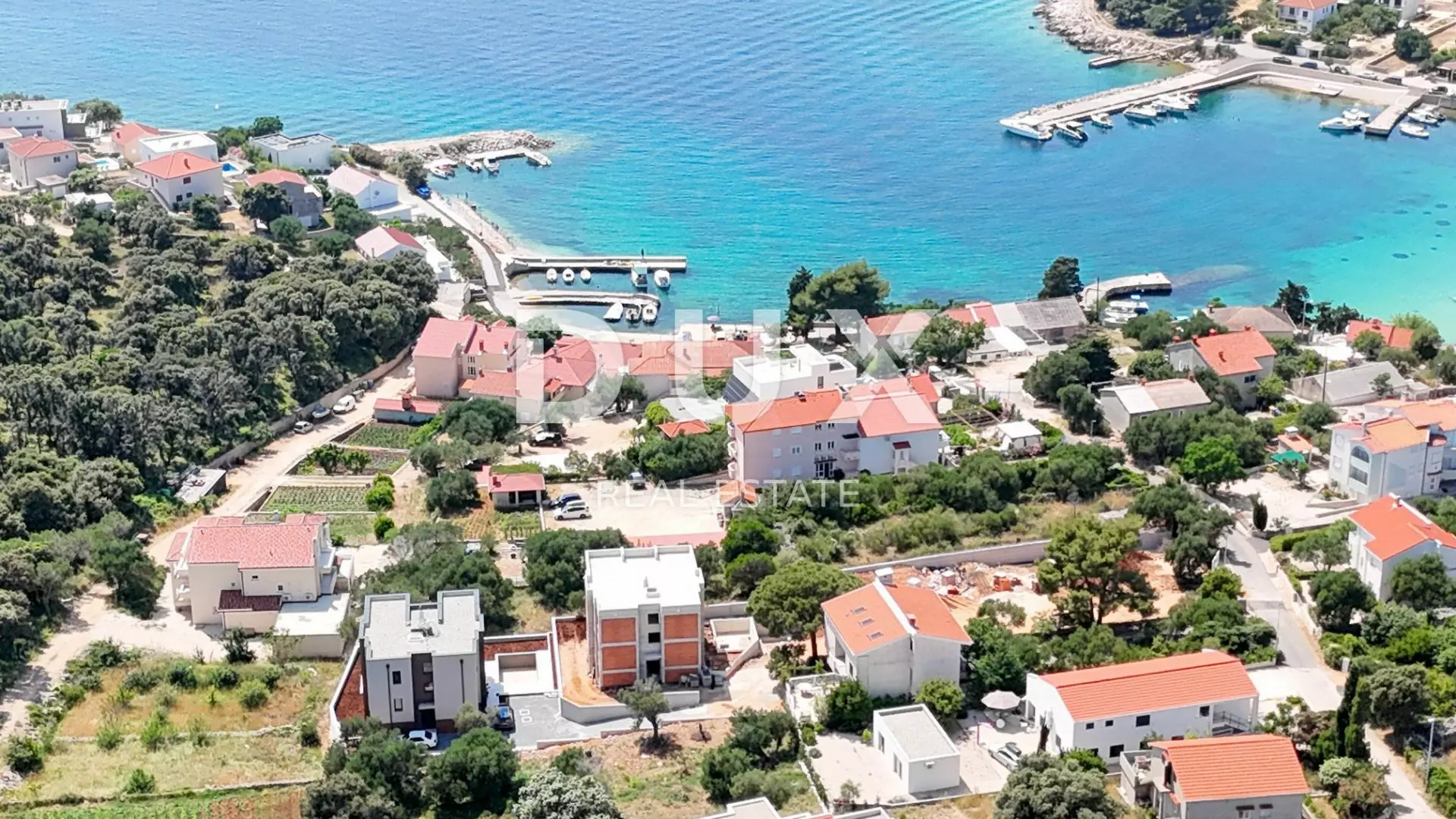 2-bedroom Apartment In Lun, Croatia (104 M²)