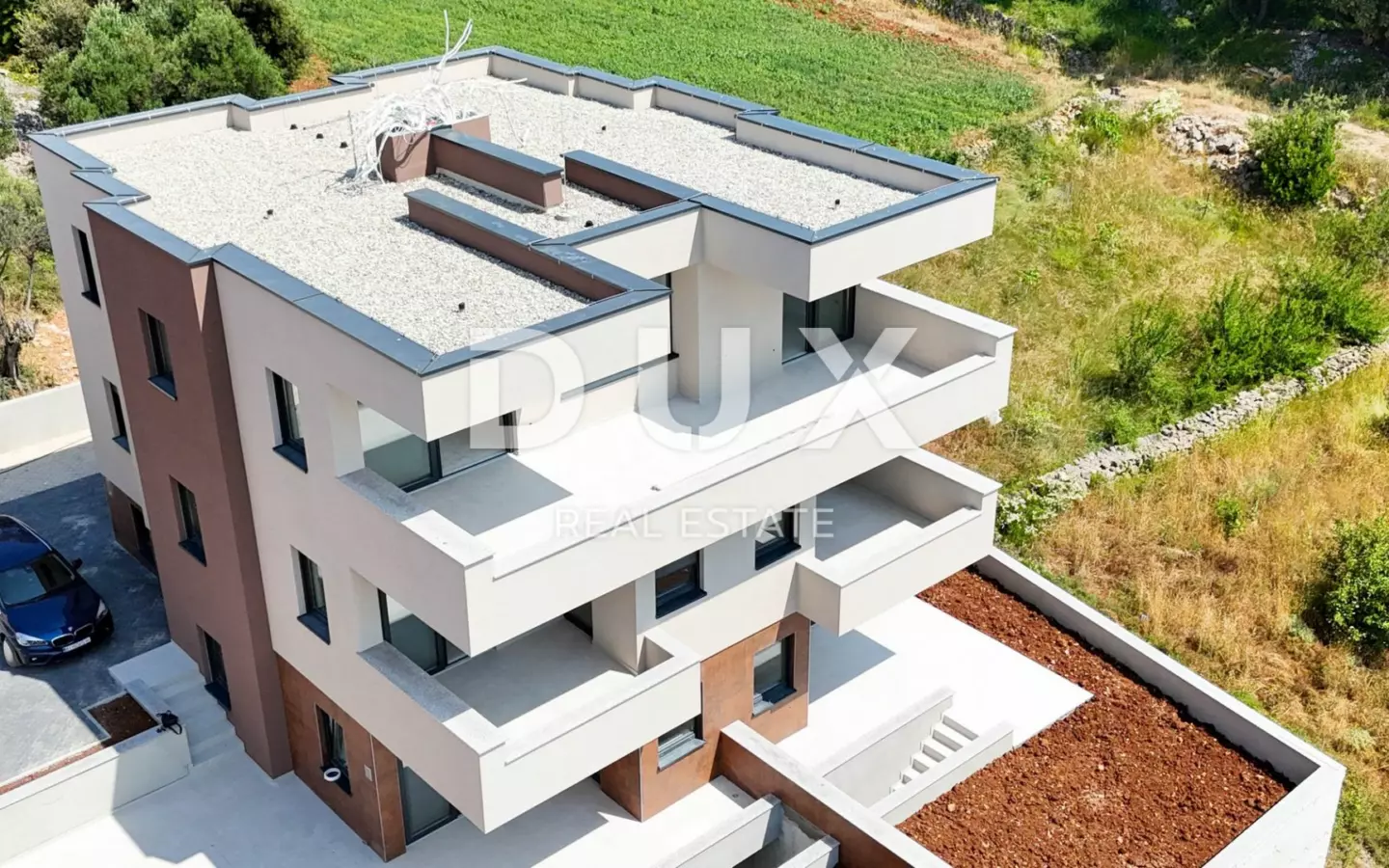 3-bedroom Apartment In Lun, Croatia (123 M²)