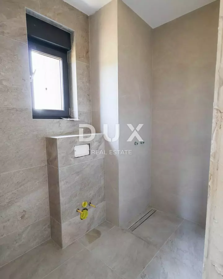 3-bedroom Apartment In Lun, Croatia (123 M²)