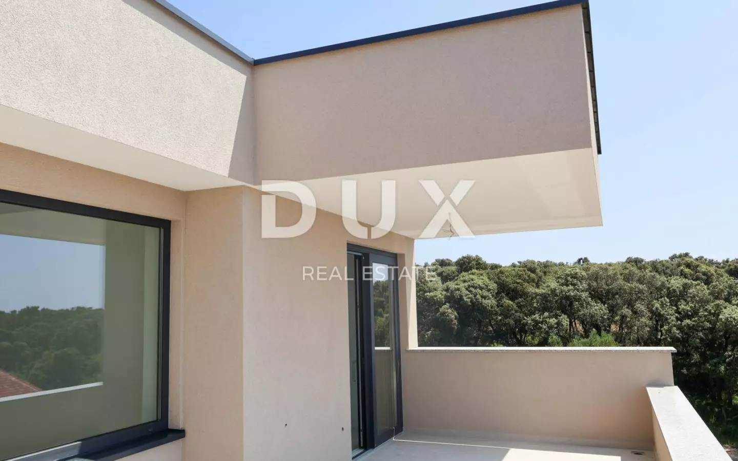 3-bedroom Apartment In Lun, Croatia (123 M²)