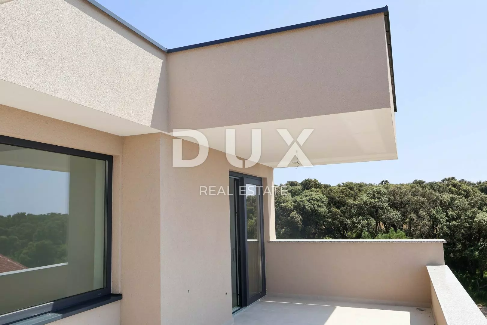 3-bedroom Apartment In Lun, Croatia (123 M²)