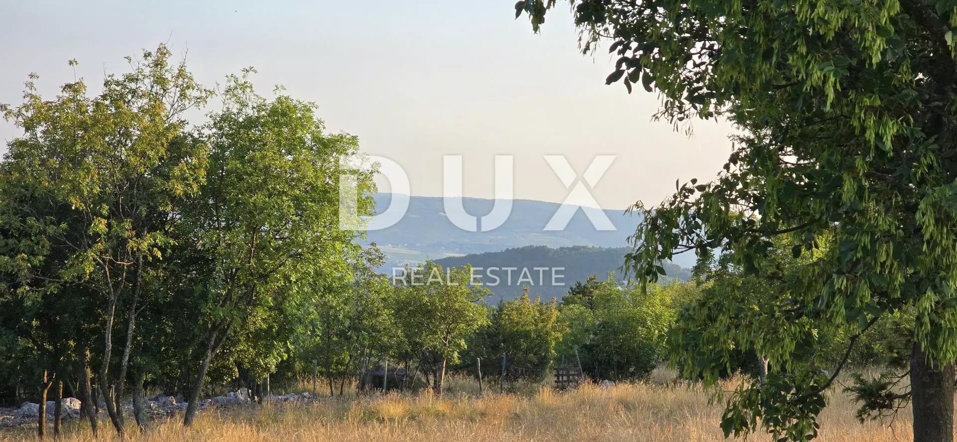 1750856350_1000116942-30a9c4 Land In Oprtalj, Croatia (6.758 M²)