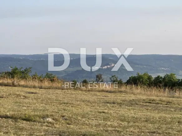 Land In Oprtalj, Croatia (6.758 M²)