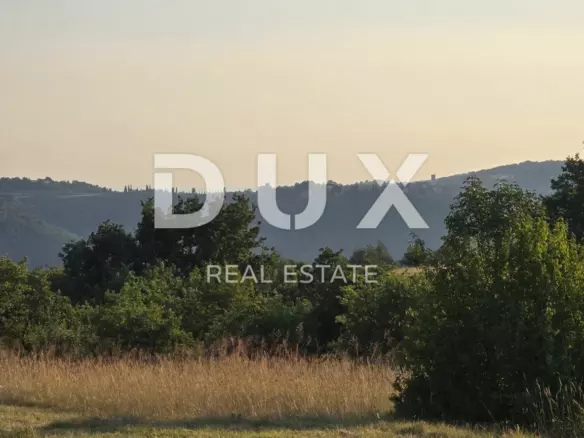 Land In Oprtalj, Croatia (6.758 M²)