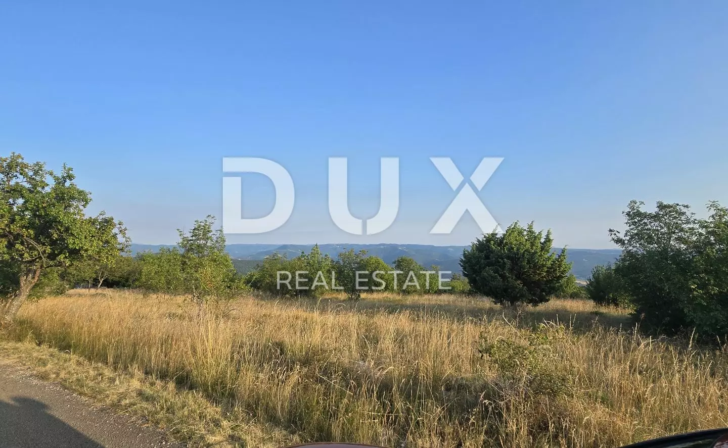 Land In Oprtalj, Croatia (6.758 M²)