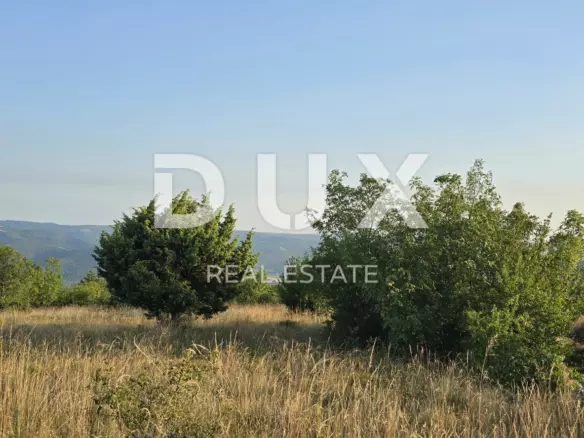Land In Oprtalj, Croatia (6.758 M²)