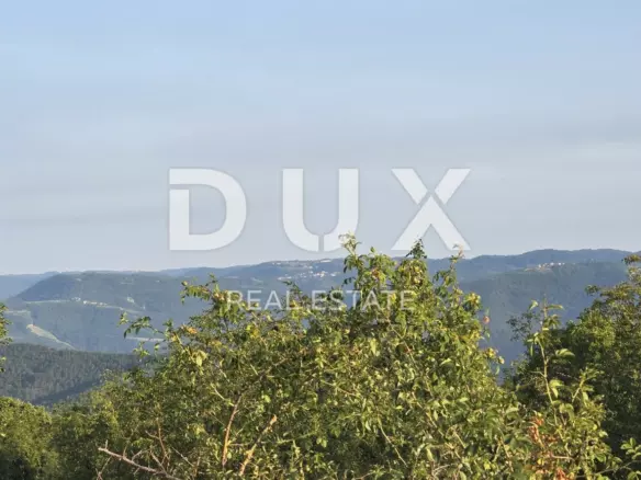 Land In Oprtalj, Croatia (6.758 M²)