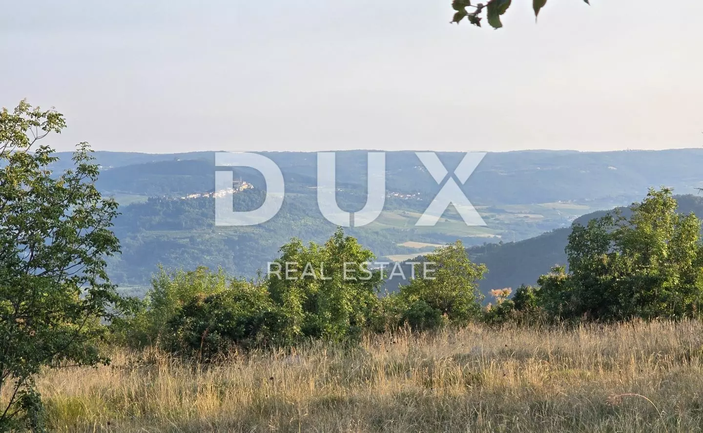 Land In Oprtalj, Croatia (6.758 M²)