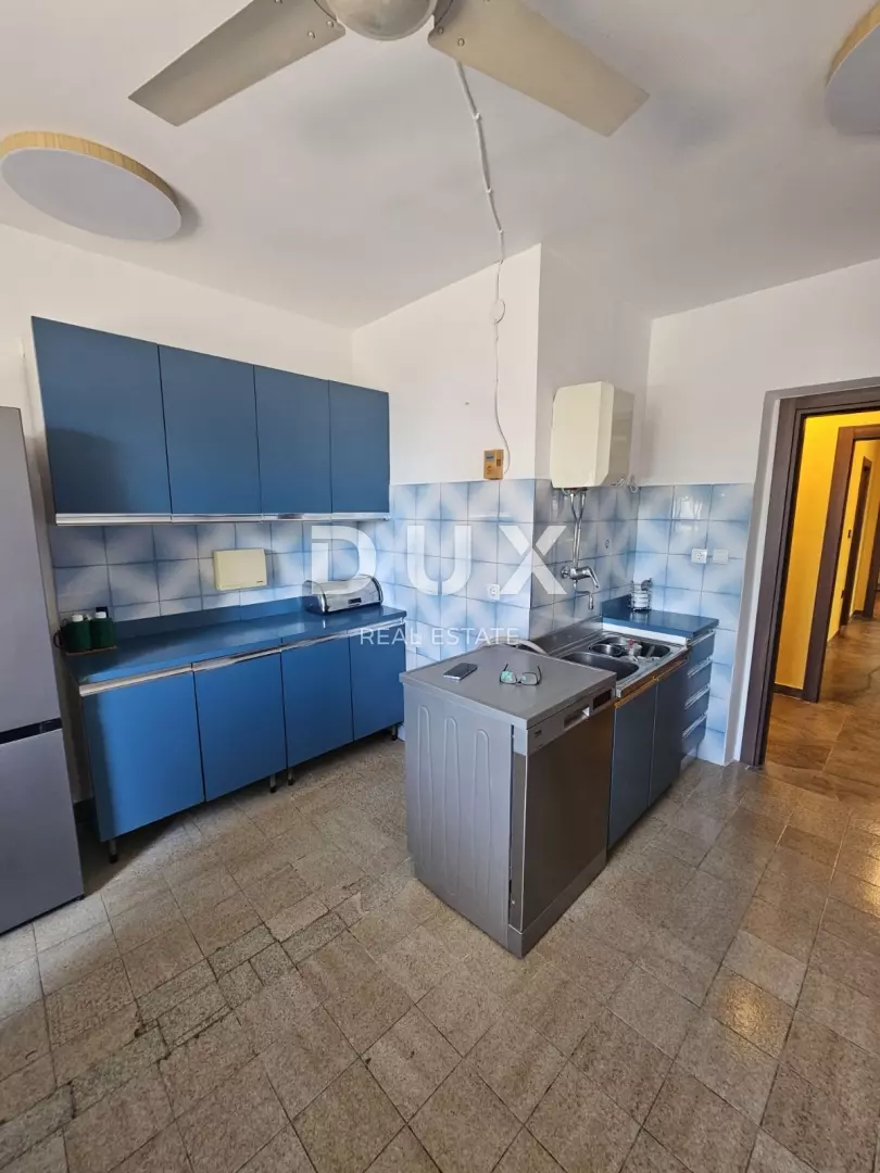 3-bedroom Apartment In Volosko, Croatia (108 M²)