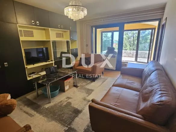 3-bedroom Apartment In Volosko, Croatia (108 M²)