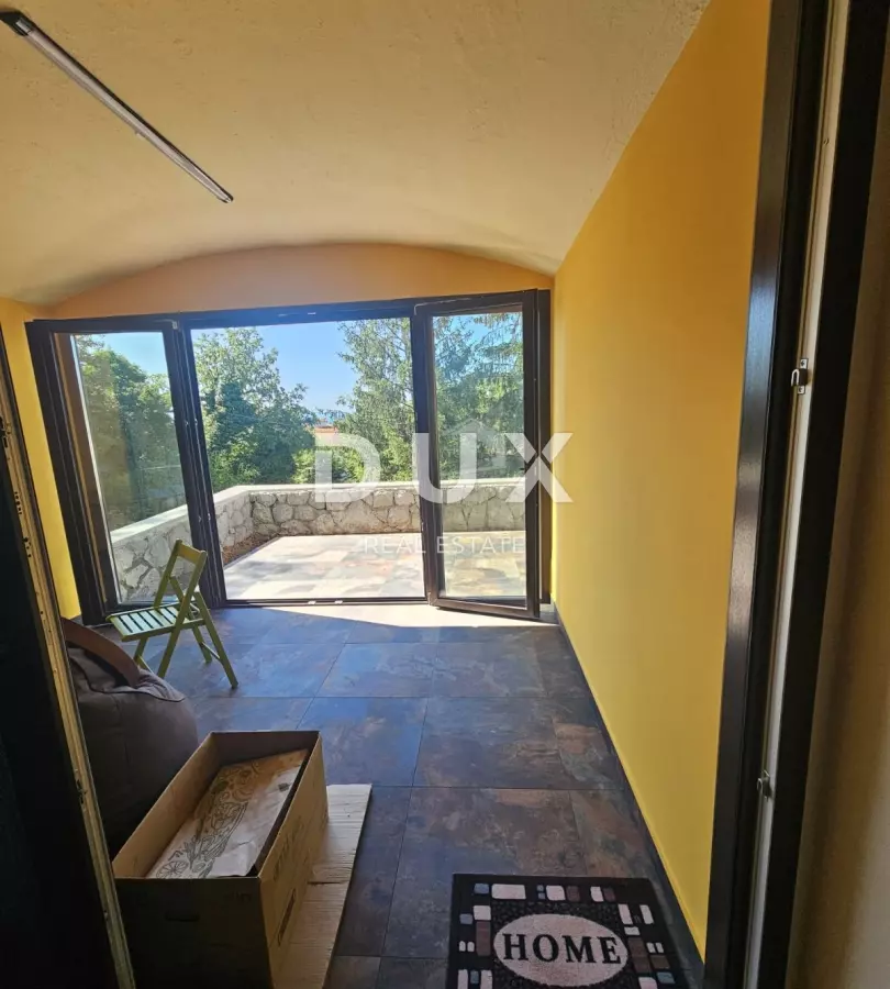 3-bedroom Apartment In Volosko, Croatia (108 M²)