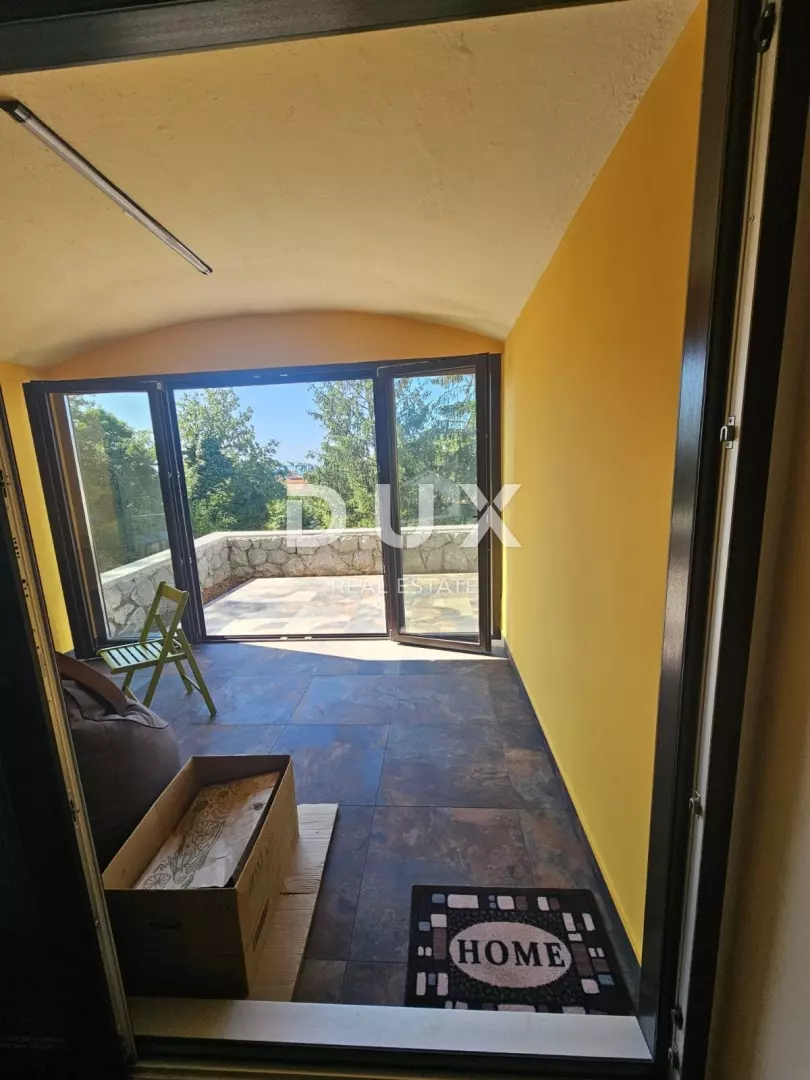 3-bedroom Apartment In Volosko, Croatia (108 M²)