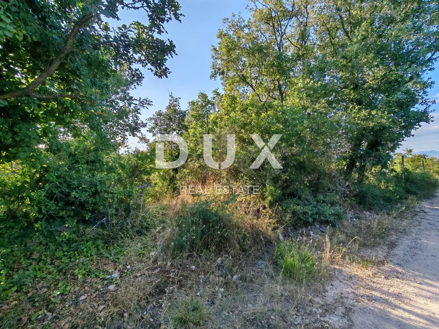 1753025809_img_20250711_184259-c2ea14 Land In Petrići, Croatia (726 M²)