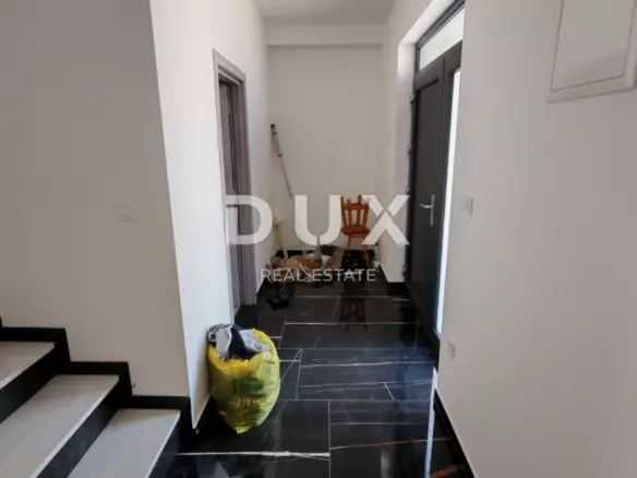 5-bedroom Detached House In Nin, Croatia (255,47 M²)