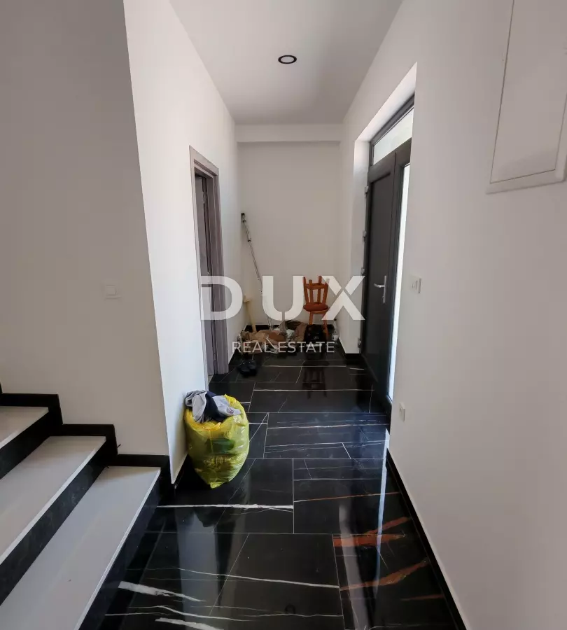 5-bedroom Detached House In Nin, Croatia (255,47 M²)