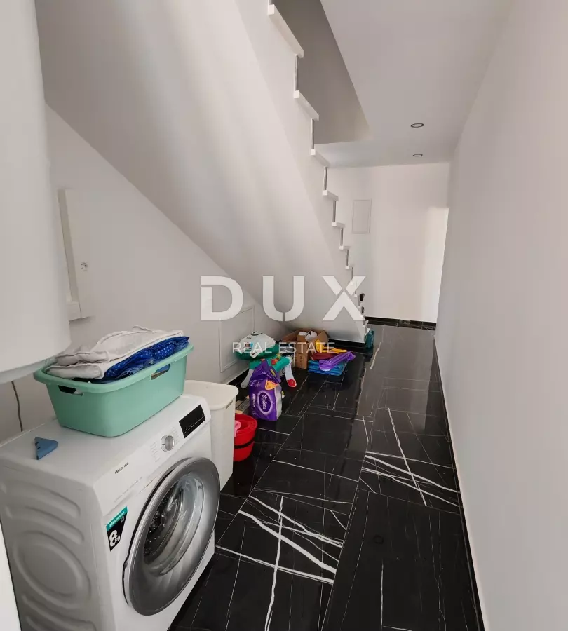5-bedroom Detached House In Nin, Croatia (255,47 M²)