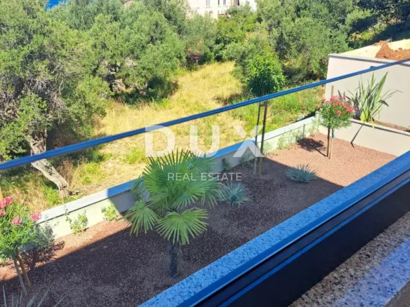 2-bedroom Apartment In Lun, Croatia (66 M²)