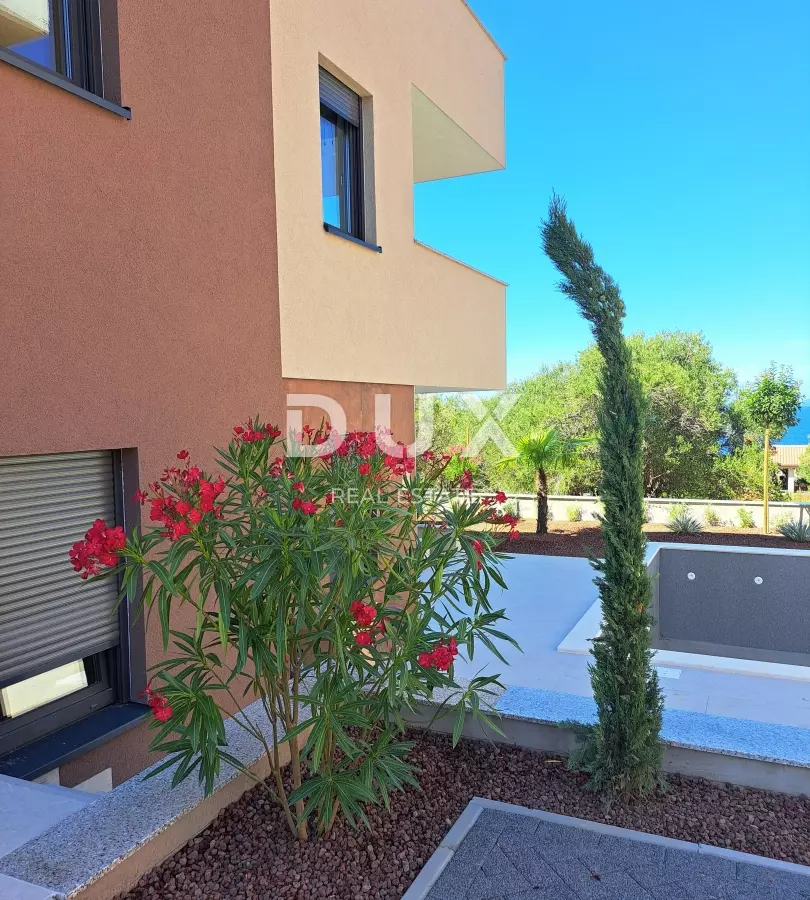 2-bedroom Apartment In Lun, Croatia (123 M²)